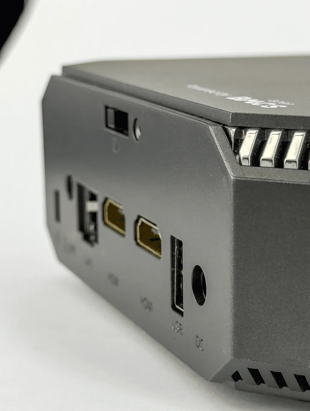 Mini Server V3 side detail showing HDMI, USB and power ports
